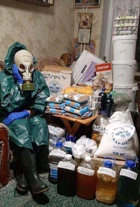 Не всех дурных война убила!