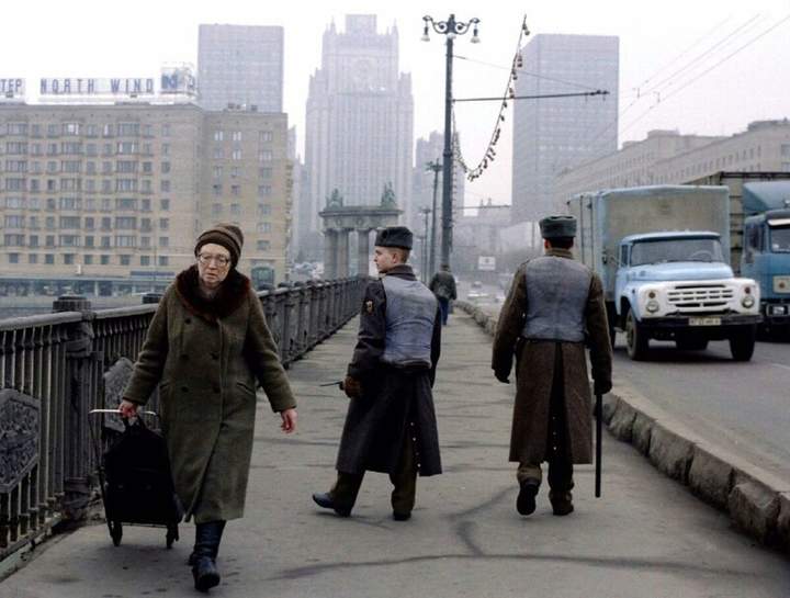 "Двадцать старушек - уже целый рубль!"