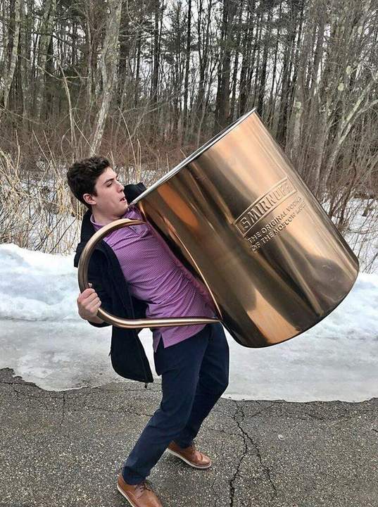 "Не по Сеньке кружка."
