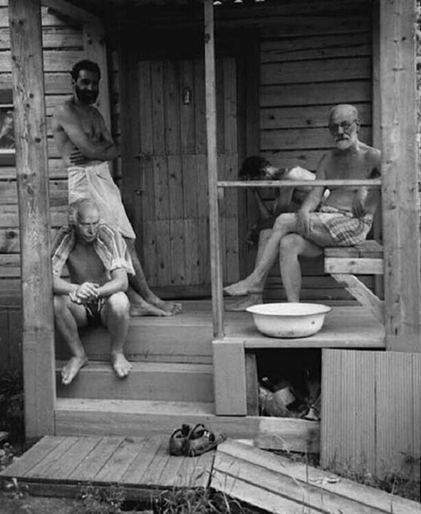 "В бане женский день"