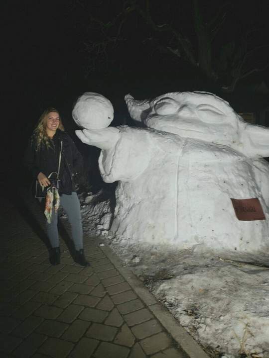 "местные бабы."