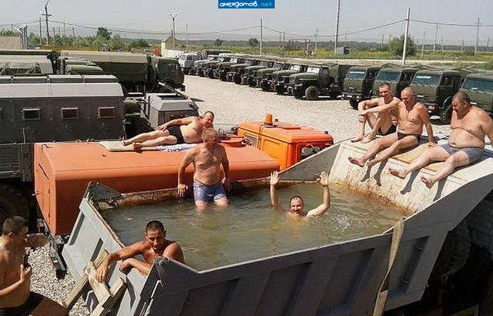 Не нужен нам берег Турецкий и Греция нам не нужна