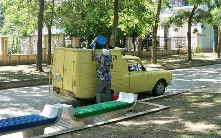 Новые мусорские машины...