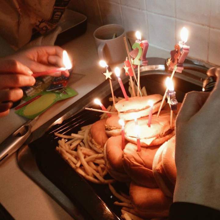 Ничто не украсит ваш стол, как петарда в салате оливье