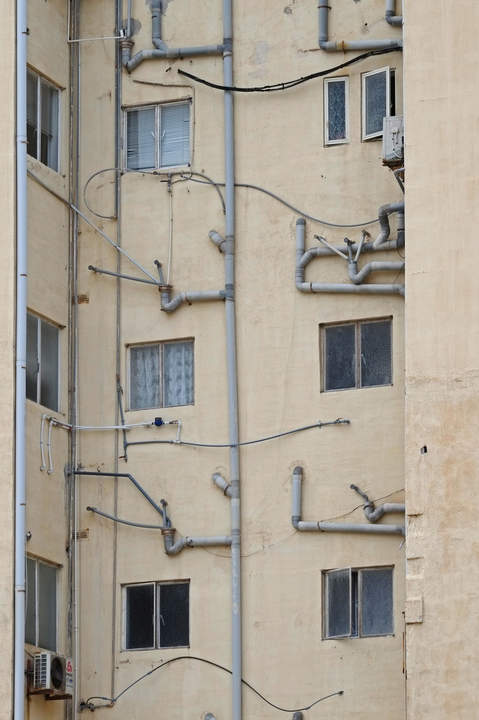 это Грозный у многих домов там сейчас так