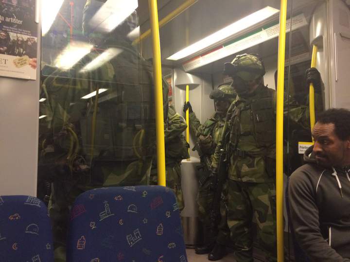 Вежливые люди! Теперь и в метро Вашигтона!