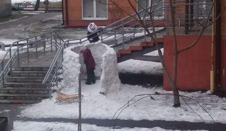 Впал в детство...