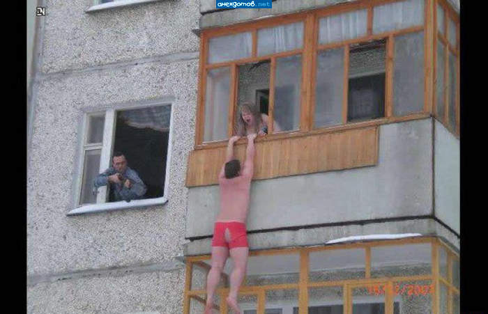 в шлюху свою стреляй, дибил