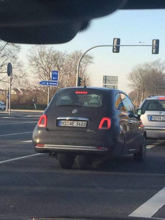 Этим авто. Можно управлять с 16 лет, В.У. на мотоцикл