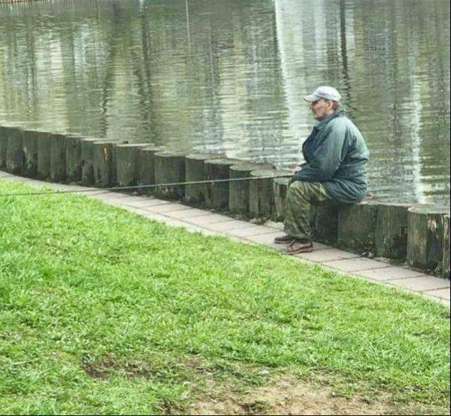 Сначала ловим червя