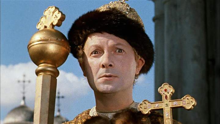 Георгий Вицин в роли Миши Бальзаминова.