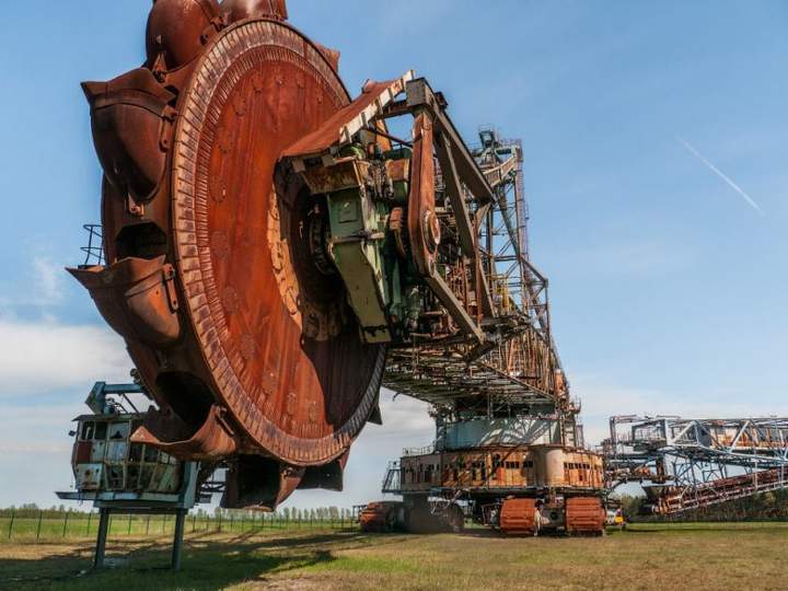 Инструмент для загрёбания денег из госказны.