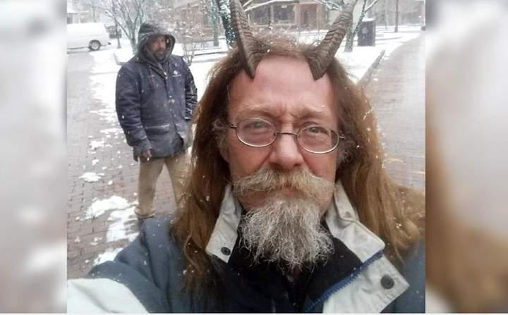 Рога коротковаты, кальция не хватает