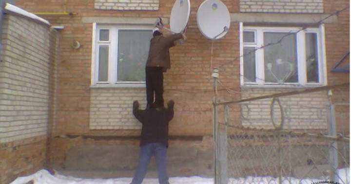 Не, цирк не уехал...