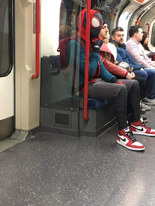 Не, а чё, так реально быстрее чем по крышам скакать