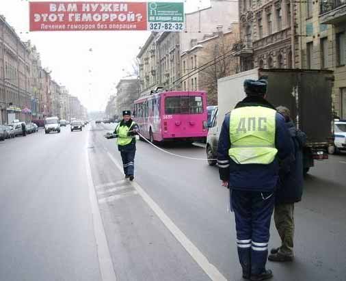 Петрович! Пошли до нашего банера, всего 10 шагов осталось!