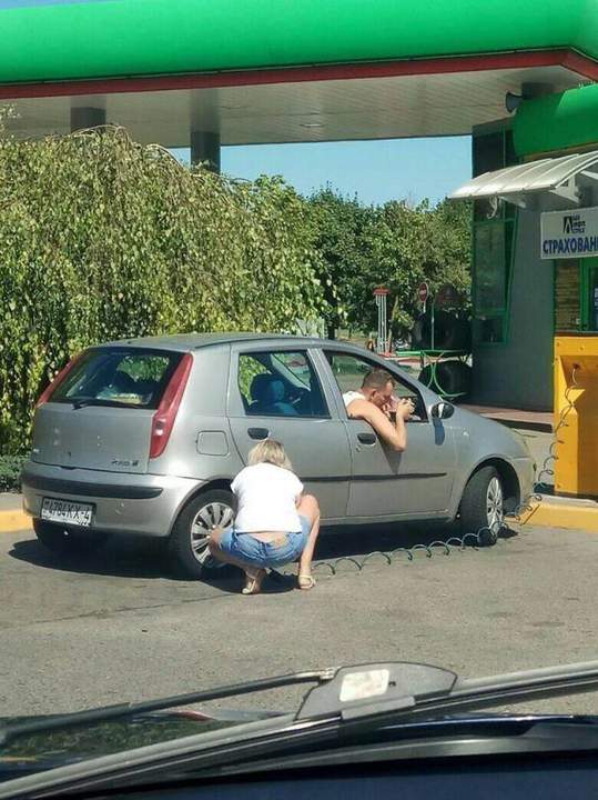 Страховку закачивает