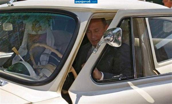 Обычно, иконку на торпеду кладут. А этот....