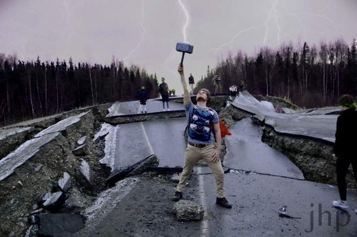Ой дурной.Зачем дорогу поломал?