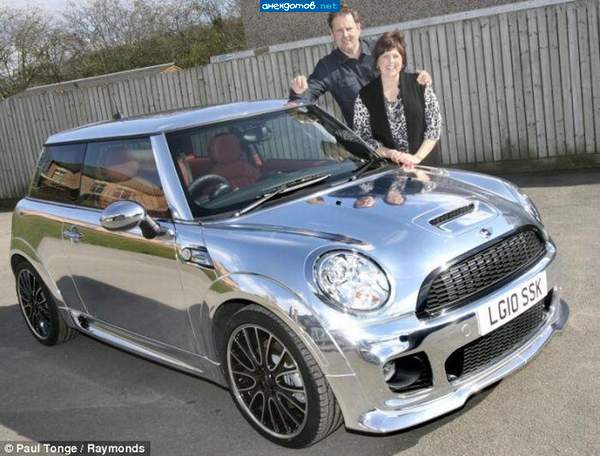 Mini Cooper - та ещё зажигалка