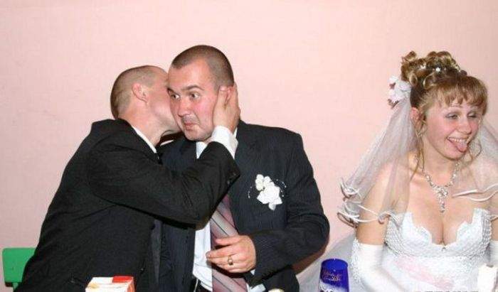 И посредине этого разгула я пошептал на ухо жениху...