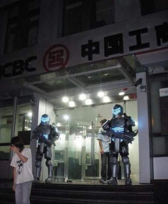 суровый фейс контроль