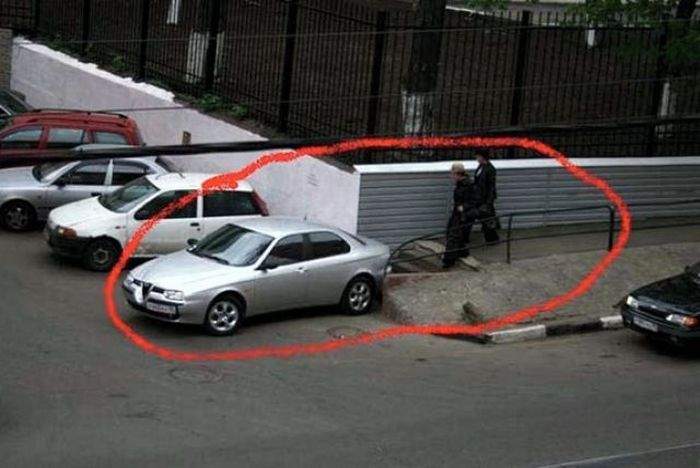 Я бы прошел прямо по крыше и пох))