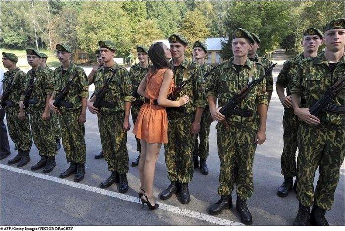 Мы подвластны судьбе... - присягаю тебе!...