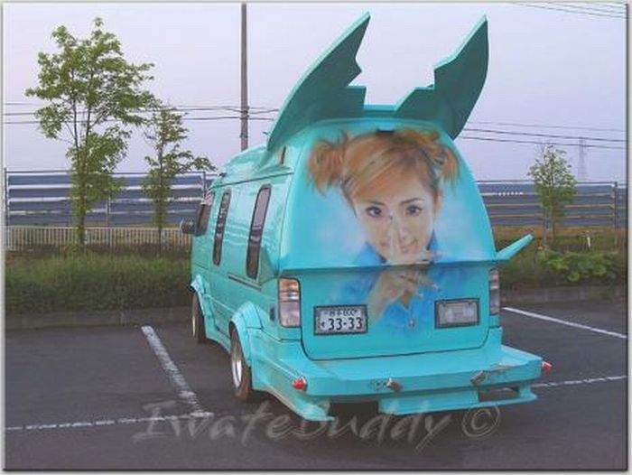голубой оганёк Бэтмана...
