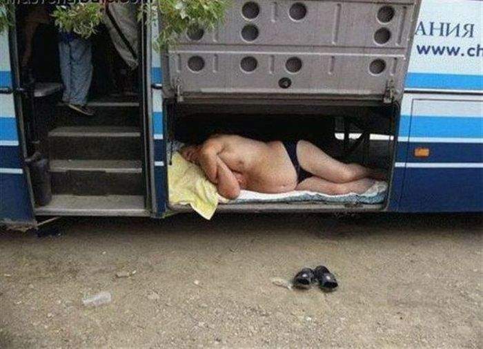 Да,я так тоже спал по дороге в Лондон.А чё делать?Жизнь водилы