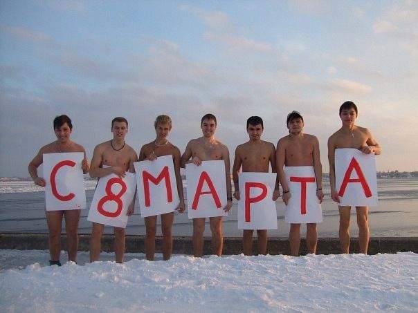 А стоят то только у С и последнего А, а у остальных висят.