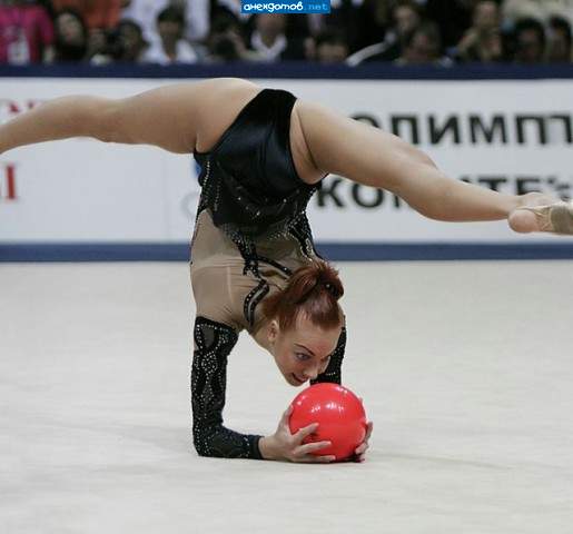 -Колобок, колобок, я тебя съем!