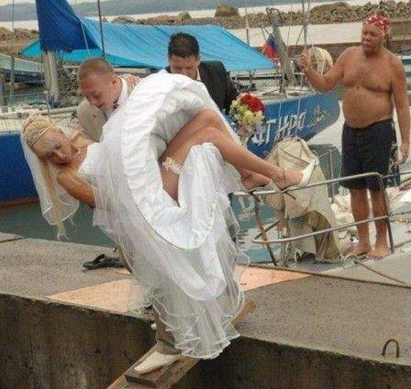и умерли в один день..........