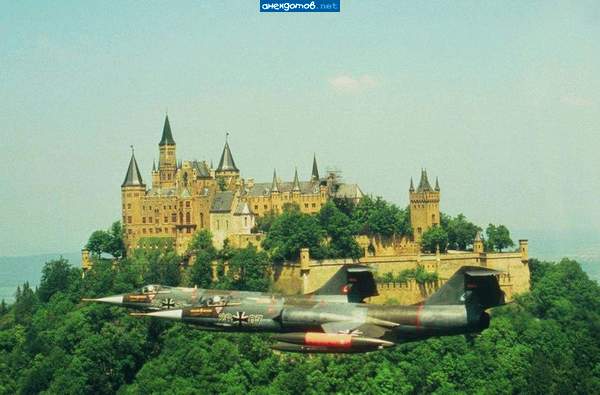 Вообще-то это F104 Starfighter, а не F-5.