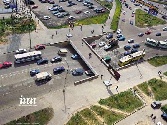 Не мог автобус там проехать