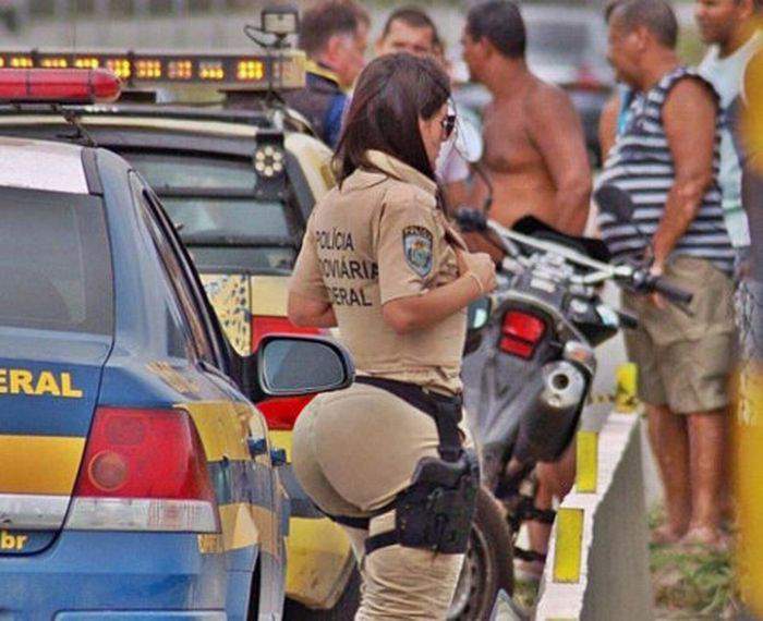 И без неё твоя страна таких бездельников полна!..