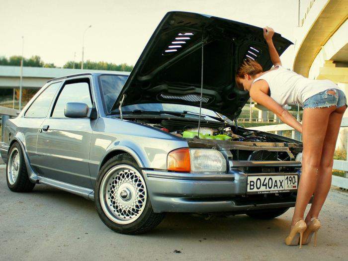 Ва-а-ась! Тут какая-то фигня в багажнике!