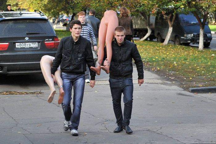 Главное в жизни - найти свою половину.