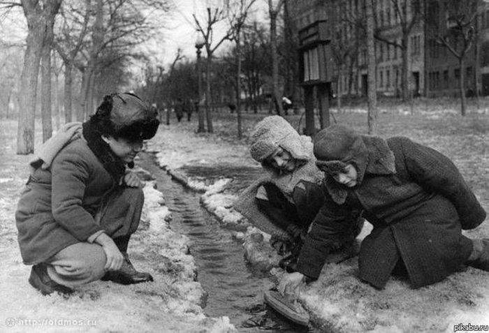 И я так с ребятами в 1960 кораблики пускал!