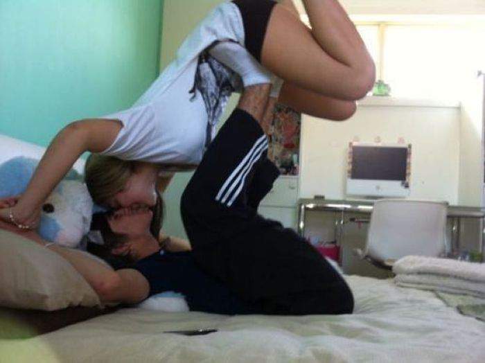 Если они так целуются, то можно представить как они тра@@$&@ся