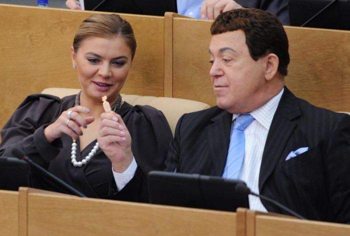 Идите вы, отец Афанасий, со своими карамельками...