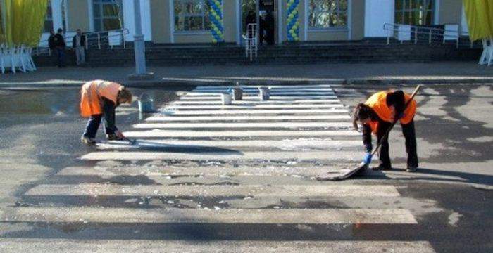 Маша! а мы эту зебру должны мыть??