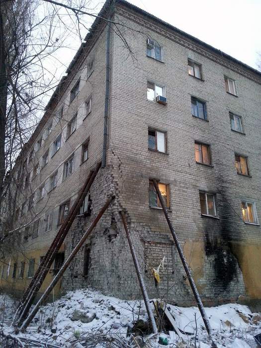 Не смешно. Даже грустно. Это надо было слать в рубрику Фотопозор, а не Фотоприкол