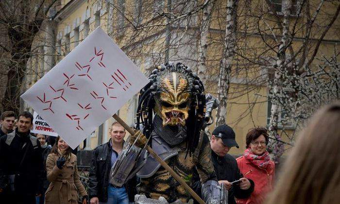Даже Хищник против однополых браков!!!))))