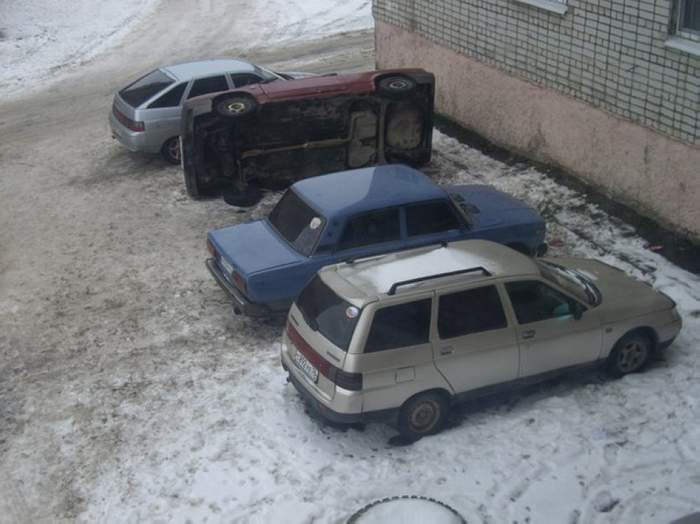 ворочается во сне....:)