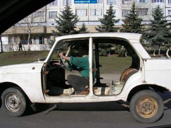 вдруг перевернемся и двери заклинит