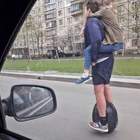 "У вас фотки закончились? Эта уже третий раз за 2 месяца выставляется..."