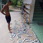 "У нас в деревне с галошами так было."