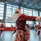 "Перед выходом в народ, мы танцуем хоровод!))"
