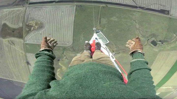 Да... какой -то Онанизм этот Псевдо героизм....